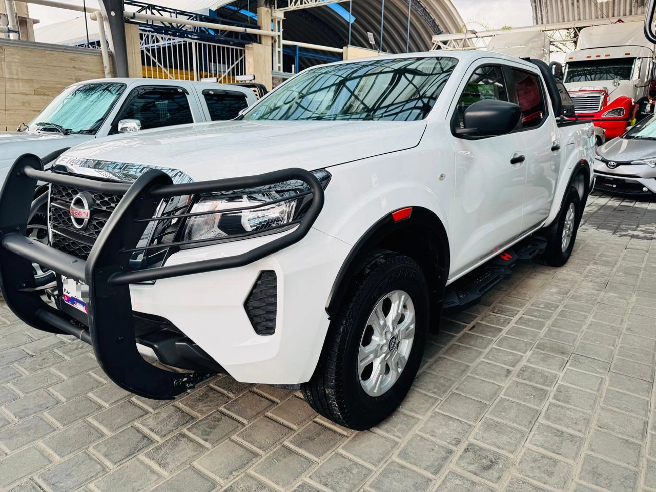 -nissan-frontier-xe-20231189.webp